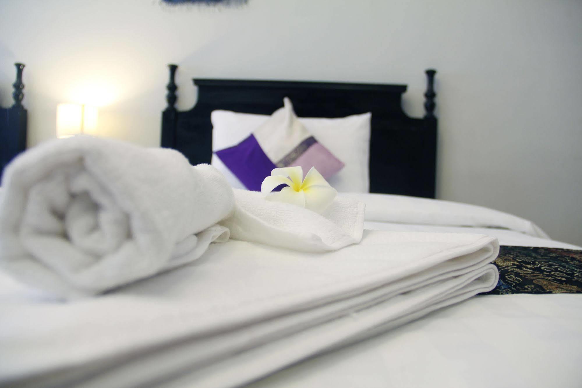 Cozy Boutique Hotel Phnom-Penh Buitenkant foto