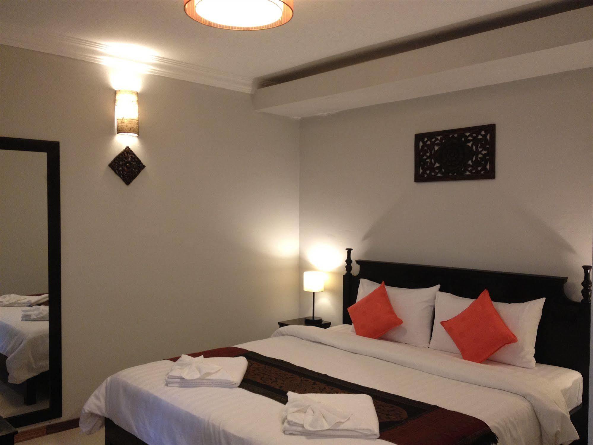 Cozy Boutique Hotel Phnom-Penh Buitenkant foto