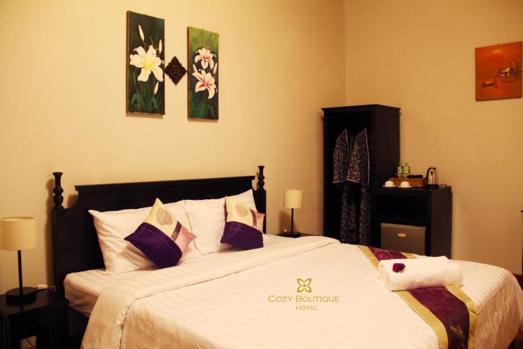 Cozy Boutique Hotel Phnom-Penh Buitenkant foto